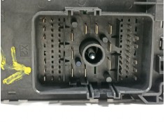 Recambio de caja reles / fusibles para opel insignia berlina edition referencia OEM IAM 13343479 13255300 13255300 2