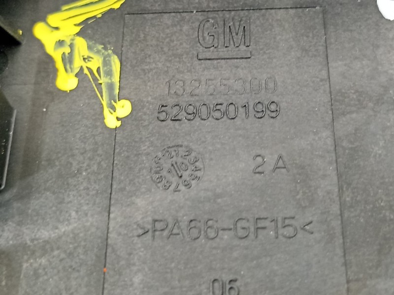 Recambio de caja reles / fusibles para opel insignia berlina edition referencia OEM IAM 13343479 13255300 13255300