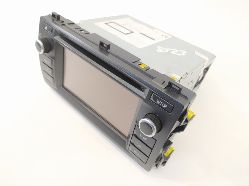 Recambio de sistema audio / radio cd para toyota auris hybrid active referencia OEM IAM 8614002010  CVVS02F3AE
