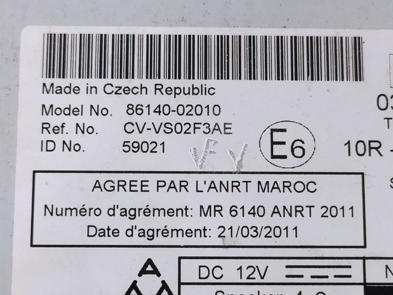 Recambio de sistema audio / radio cd para toyota auris hybrid active referencia OEM IAM 8614002010  CVVS02F3AE