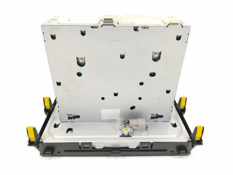 Recambio de sistema audio / radio cd para toyota auris hybrid active referencia OEM IAM 8614002010  CVVS02F3AE