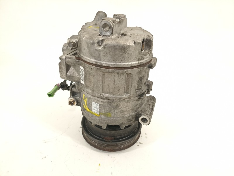 Recambio de compresor aire acondicionado para volkswagen passat berlina (3b3) advance referencia OEM IAM 8D0260808  