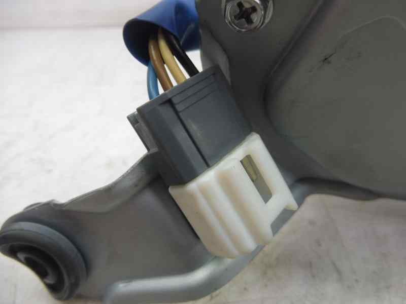 Recambio de motor limpia trasero para hyundai i20 comfort referencia OEM IAM 987101J000  