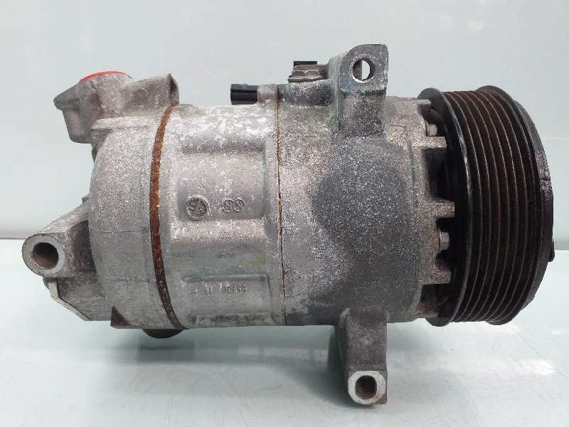 Recambio de compresor aire acondicionado para renault clio iv dynamique referencia OEM IAM 926000217R  Z0012607E