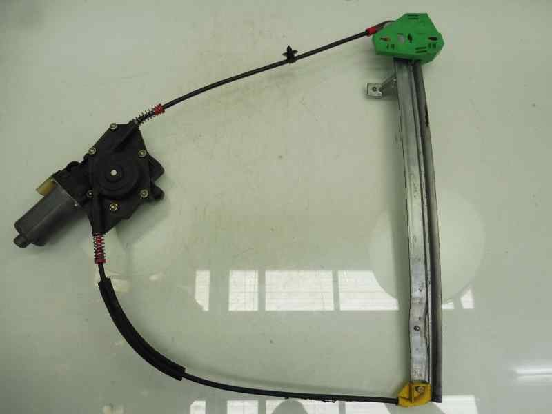 Recambio de elevalunas delantero izquierdo para ford fiesta berlina (dx) trend referencia OEM IAM 0130821682  