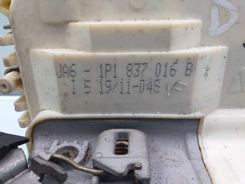 Recambio de cerradura puerta delantera derecha para seat leon (1p1) style copa referencia OEM IAM 1P1837016B  