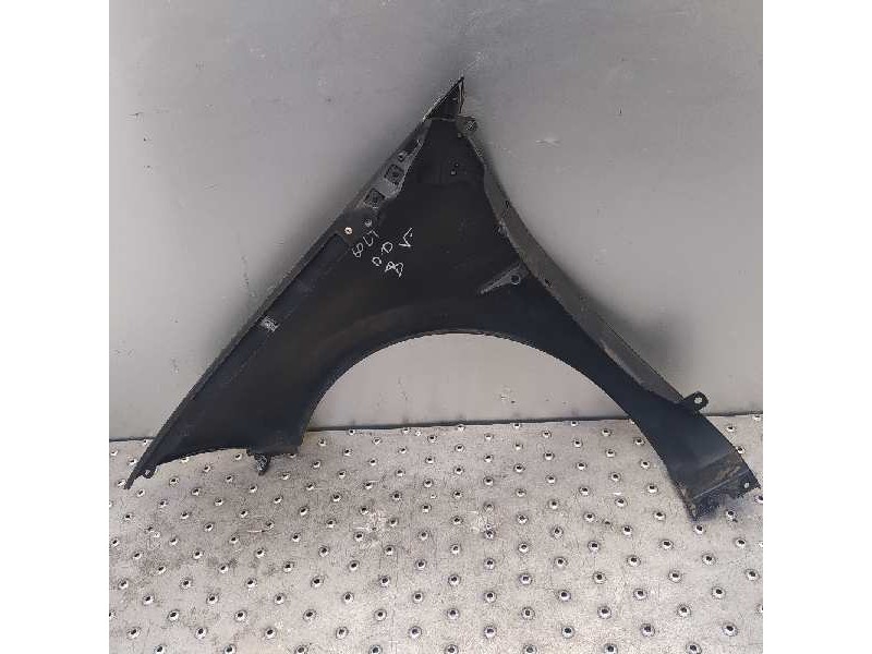 Recambio de aleta delantera derecha para renault megane ii berlina 5p business referencia OEM IAM    Recambio de aleta delantera derecha para renault megane ii berlina 5p business referencia OEM IAM