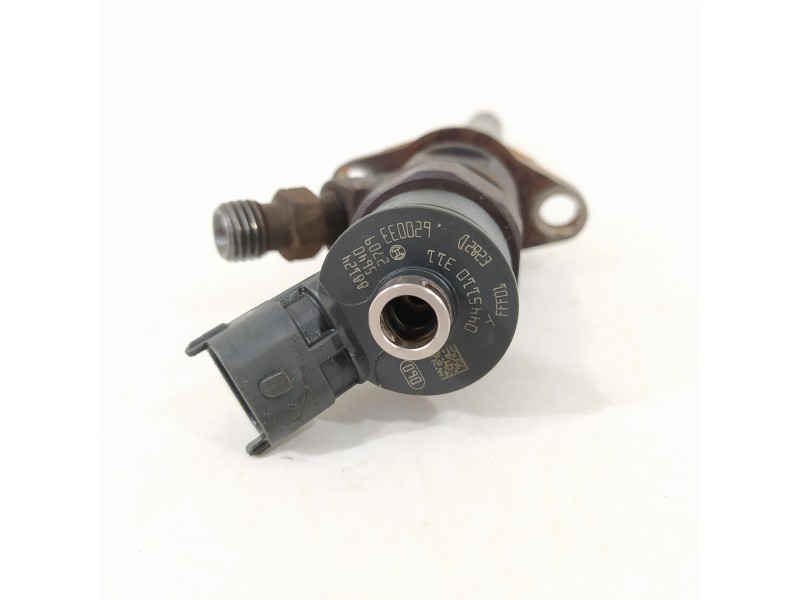 Recambio de inyector para peugeot 207 confort referencia OEM IAM 0445110311  
