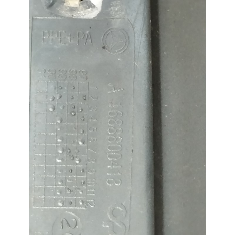 Recambio de aleta delantera derecha para mercedes-benz clase a (w168) 170 cdi (168.008) referencia OEM IAM A1688800418  