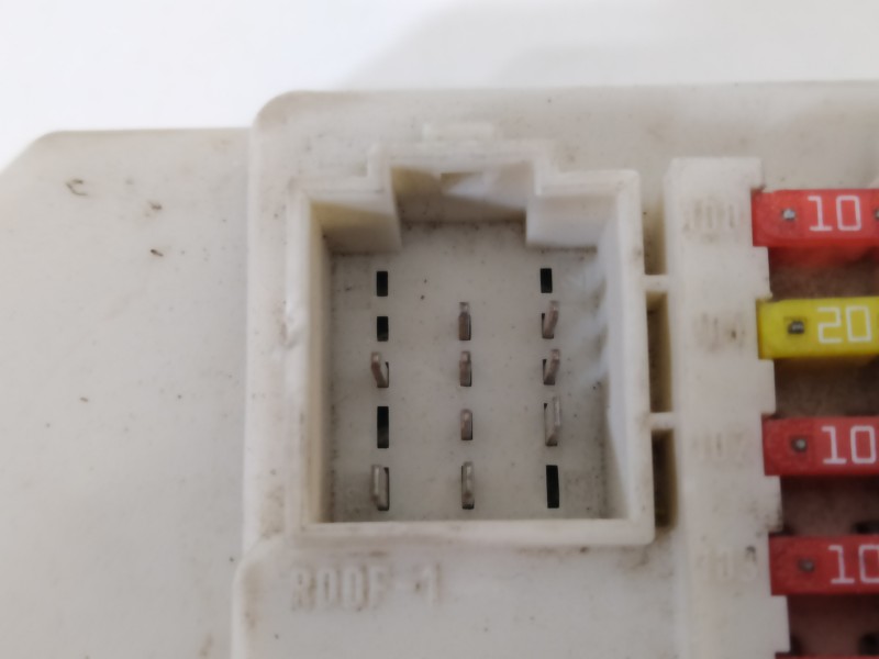 Recambio de caja reles / fusibles para ford c-max (cb3) ghia referencia OEM IAM 7M5T14A073CC  8M5T14014AAA