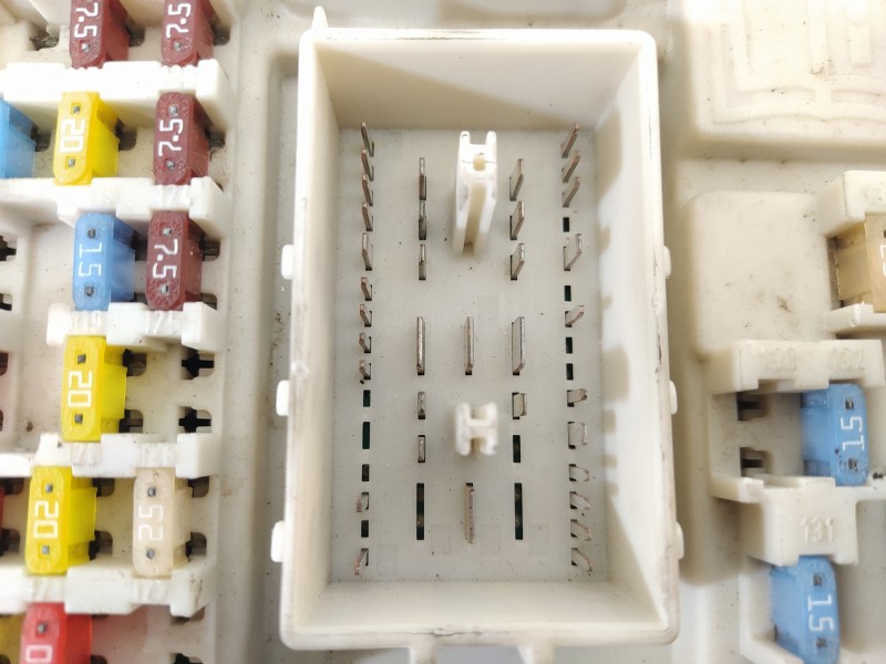 Recambio de caja reles / fusibles para ford c-max (cb3) ghia referencia OEM IAM 7M5T14A073CC  8M5T14014AAA