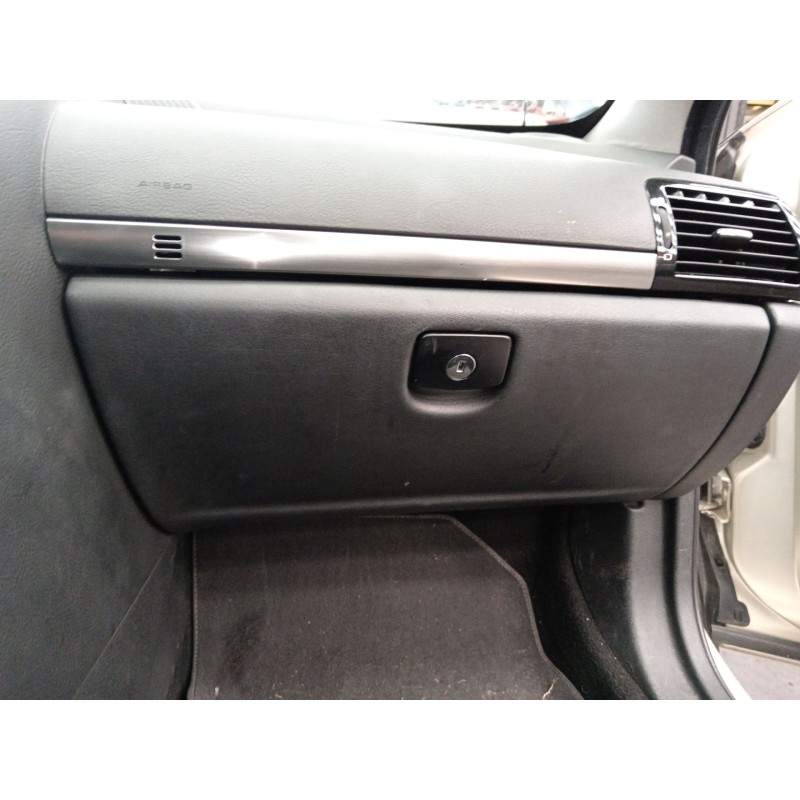 Recambio de guantera para peugeot 407 (6d_) 2.0 hdi (6drhha) referencia OEM IAM   