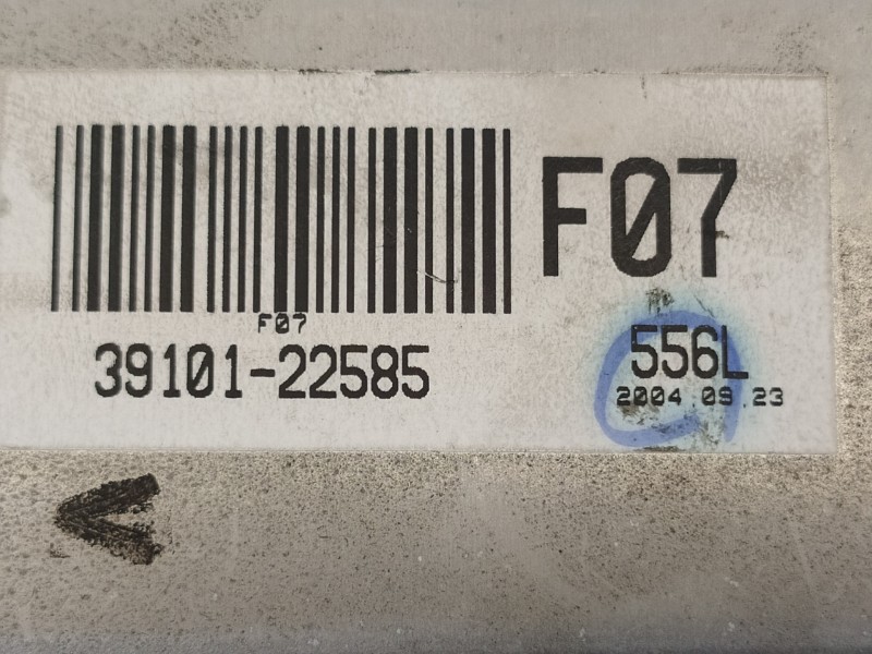 Recambio de centralita motor uce para hyundai accent (lc) gl 4p referencia OEM IAM 3910922527 9030930556F 3910122585
