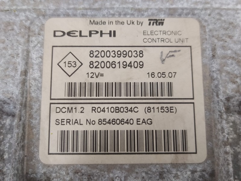 Recambio de centralita motor uce para renault clio iii authentique referencia OEM IAM 8200399038  8200619409