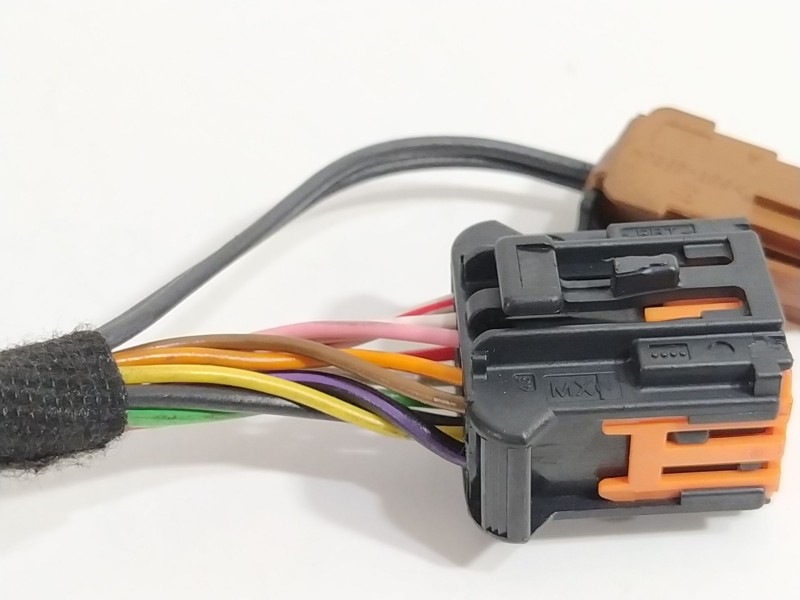 Recambio de retrovisor derecho para peugeot 308 business line referencia OEM IAM 98088637XT  