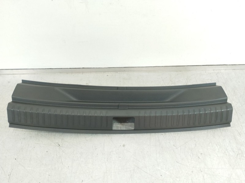 Recambio de moldura para seat arona xperience referencia OEM IAM 6f9863459A  