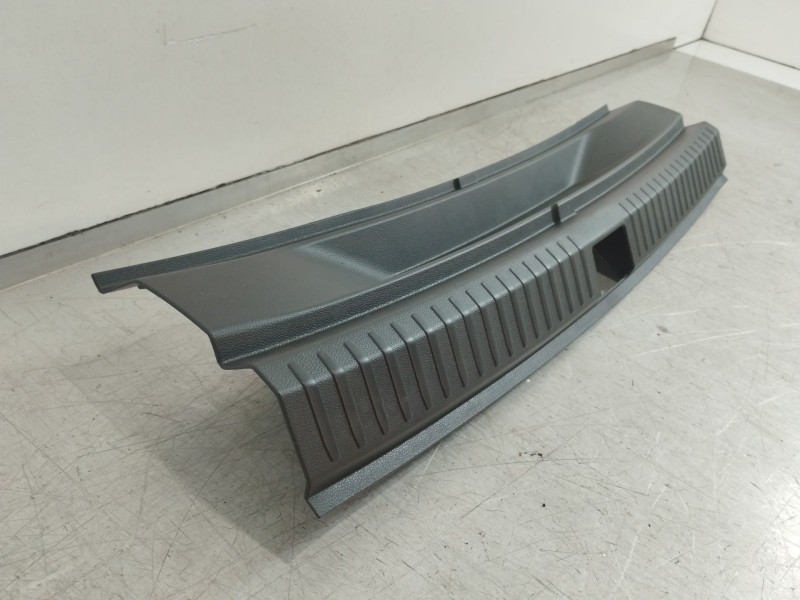 Recambio de moldura para seat arona xperience referencia OEM IAM 6f9863459A  