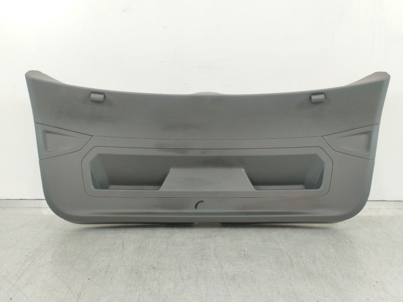 Recambio de guarnecido porton trasero para seat arona xperience referencia OEM IAM 6F9867601  