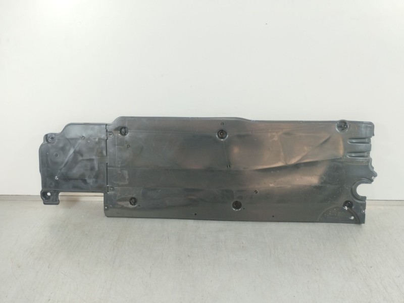 Recambio de cubrecarter para seat arona xperience referencia OEM IAM 2Q0825201B  