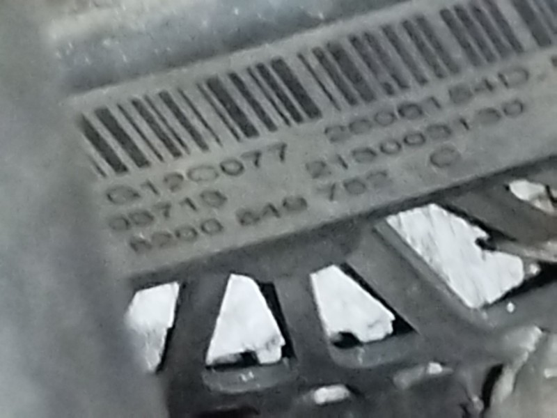 Recambio de alternador para renault megane iii berlina 5 p dynamique referencia OEM IAM   