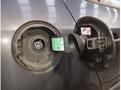 Recambio de tapa exterior combustible para renault megane iii berlina 5 p dynamique referencia OEM IAM    2