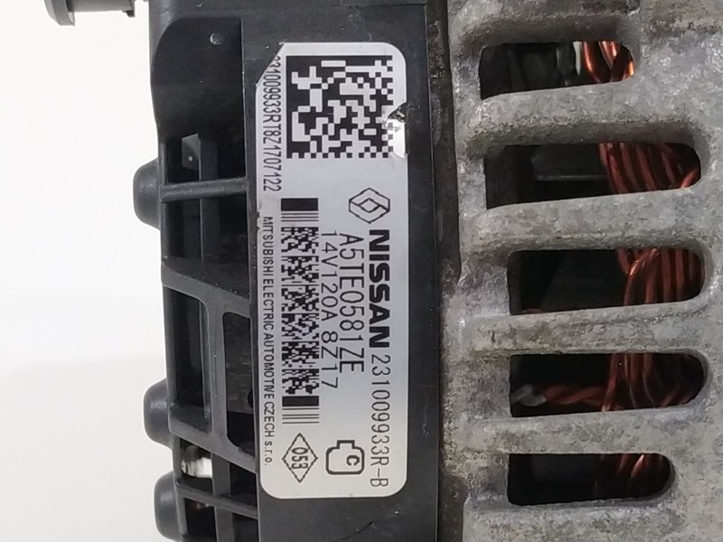 Recambio de alternador para renault captur limited referencia OEM IAM 231009933R  