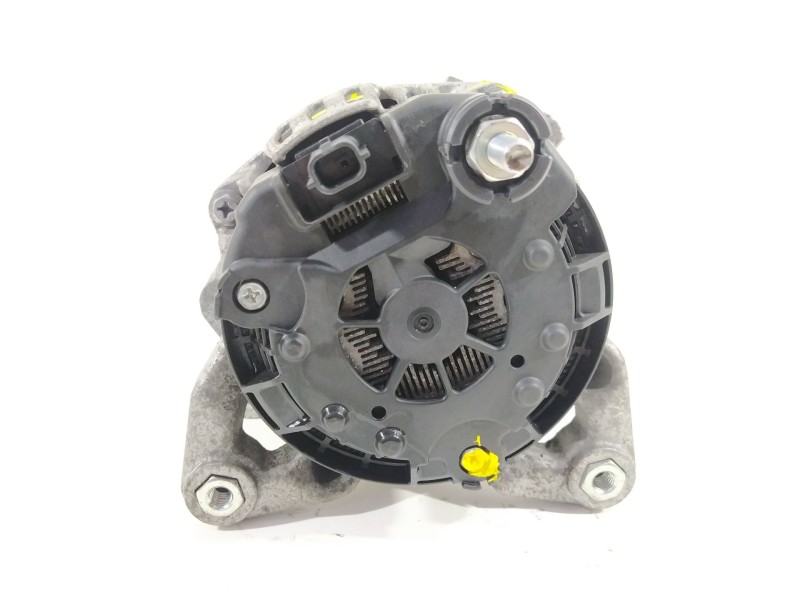 Recambio de alternador para renault captur limited referencia OEM IAM 231009933R  