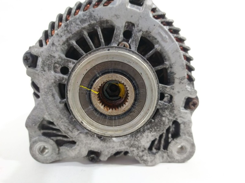 Recambio de alternador para renault scenic iii selection referencia OEM IAM 8200960533  