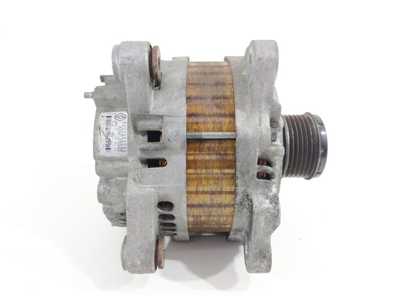 Recambio de alternador para renault scenic iii selection referencia OEM IAM 8200960533  