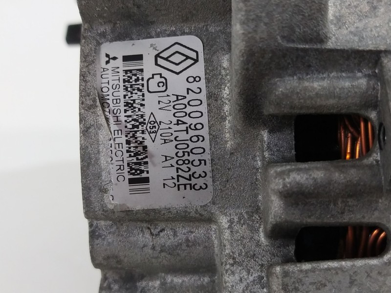 Recambio de alternador para renault scenic iii selection referencia OEM IAM 8200960533  