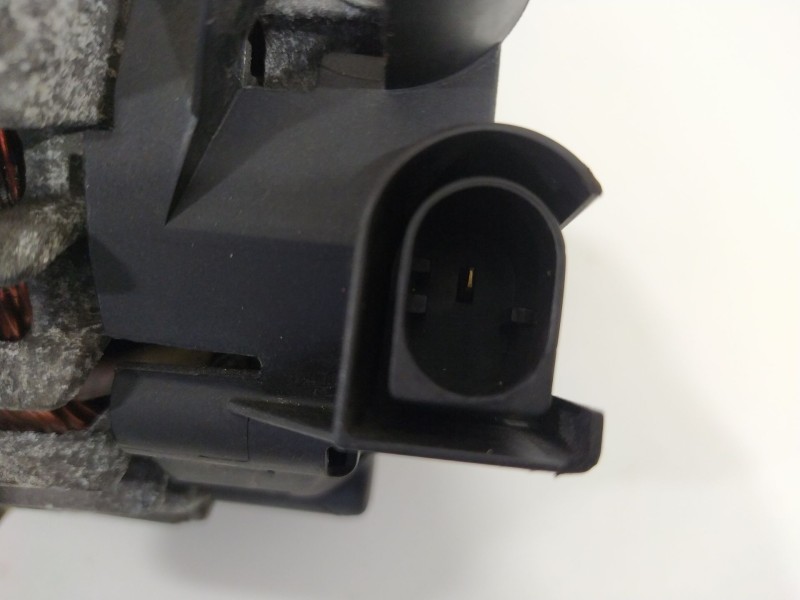 Recambio de alternador para ford fiesta (cb1) ambiente referencia OEM IAM 7G9N10300CC  