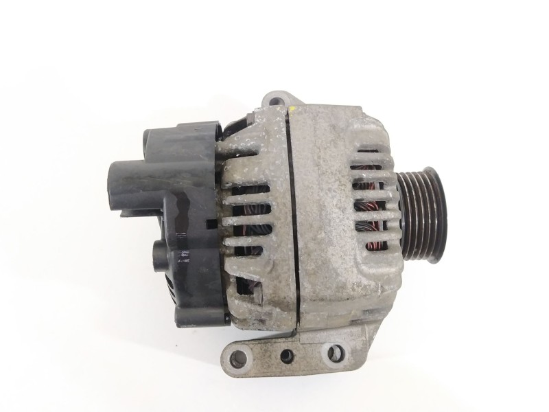 Recambio de alternador para fiat panda (169) 1.3 16v jtd emotion referencia OEM IAM 46823546 2542671B 704011701