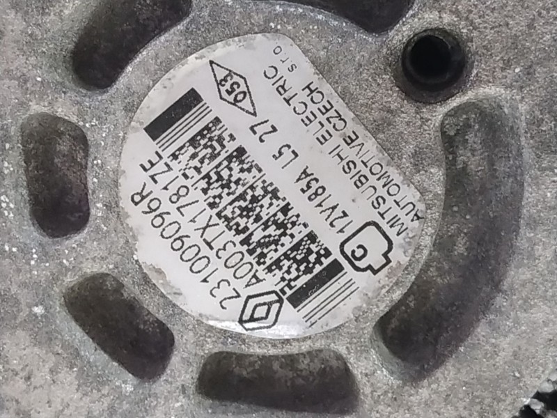 Recambio de alternador para opel vivaro b kasten/combi combi l1 2.7t referencia OEM IAM 231009096R  