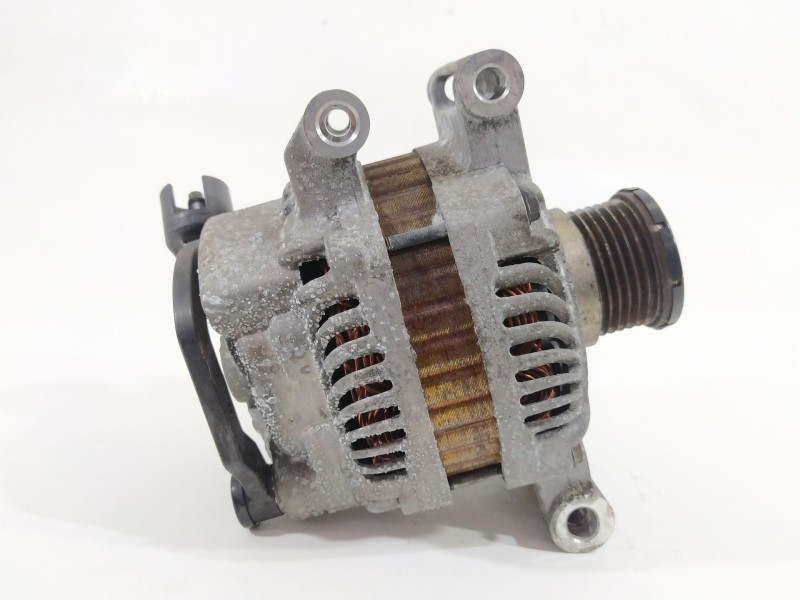 Recambio de alternador para peugeot 207 urban referencia OEM IAM V757695680  