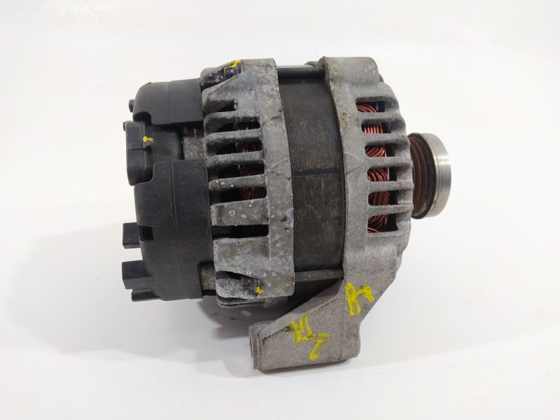 Recambio de alternador para ssangyong rodius xdi referencia OEM IAM A6651540202  