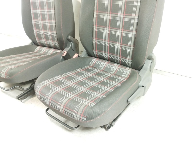 Recambio de juego asientos completo para volkswagen up gti referencia OEM IAM 1S0881106 1S0885319 1S0881105