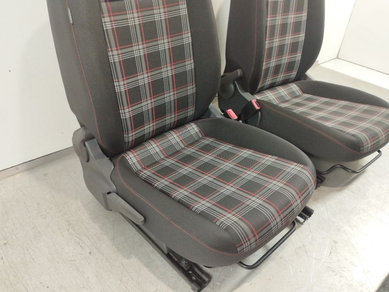 Recambio de juego asientos completo para volkswagen up gti referencia OEM IAM 1S0881106 1S0885319 1S0881105