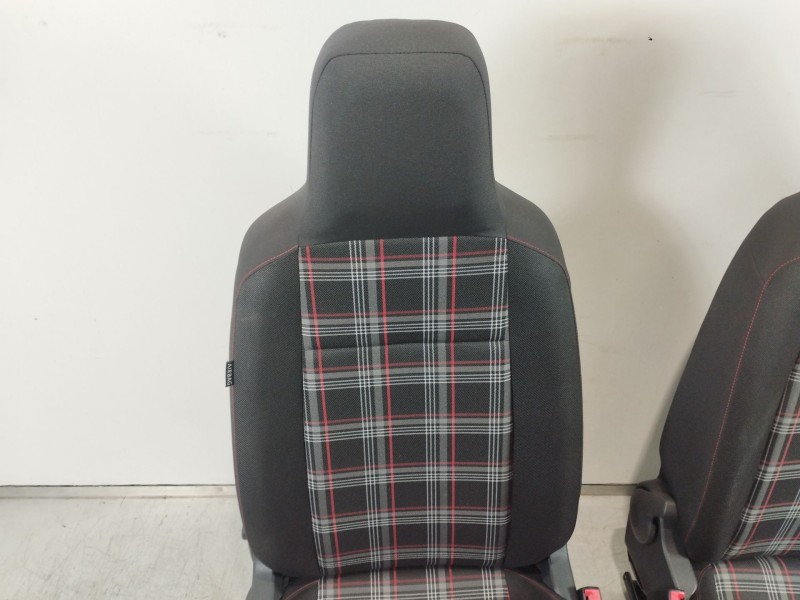 Recambio de juego asientos completo para volkswagen up gti referencia OEM IAM 1S0881106 1S0885319 1S0881105
