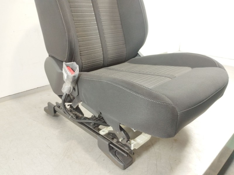 Recambio de asiento delantero izquierdo para kia sorento hev 2023 1.6 tci-gdi referencia OEM IAM   