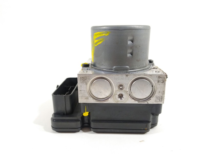 Recambio de abs para kia stonic (ybcuv) platinum edition referencia OEM IAM 58910H8480  