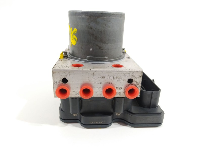 Recambio de abs para toyota auris active referencia OEM IAM 4454002520  2265106455