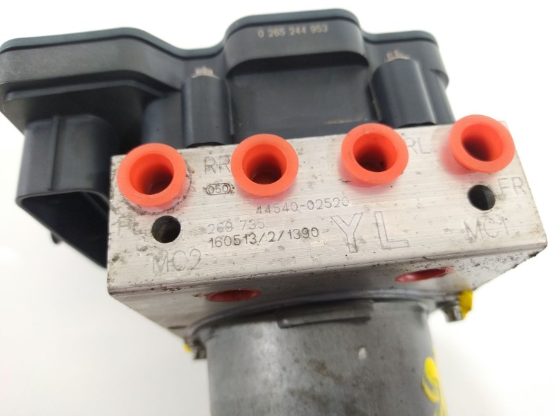 Recambio de abs para toyota auris active referencia OEM IAM 4454002520  2265106455