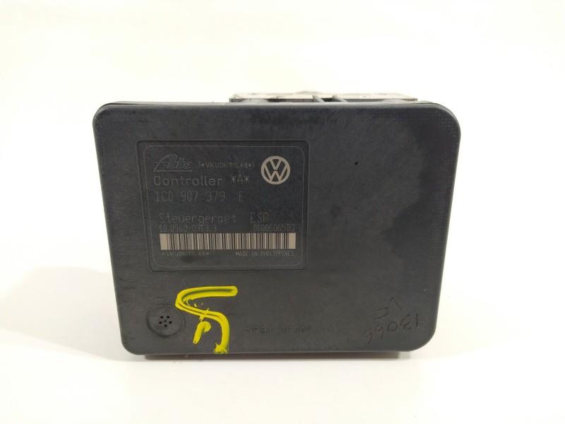 Recambio de abs para volkswagen golf iv berlina (1j1) highline referencia OEM IAM 1J0614517E  