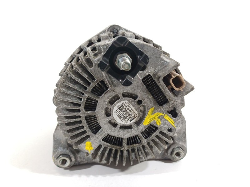 Recambio de alternador para renault master kombi l1h1 3,3t referencia OEM IAM 231008137R  