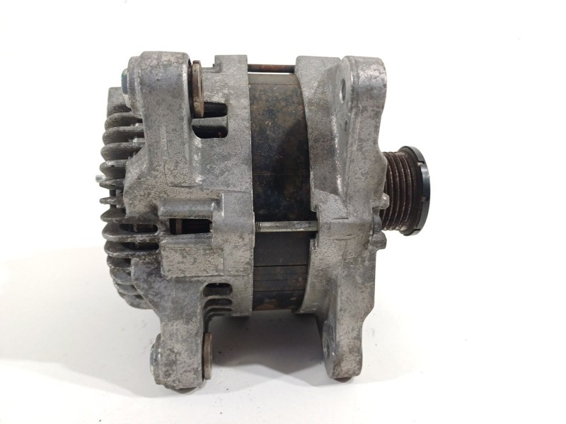 Recambio de alternador para renault master kombi l1h1 3,3t referencia OEM IAM 231008137R  