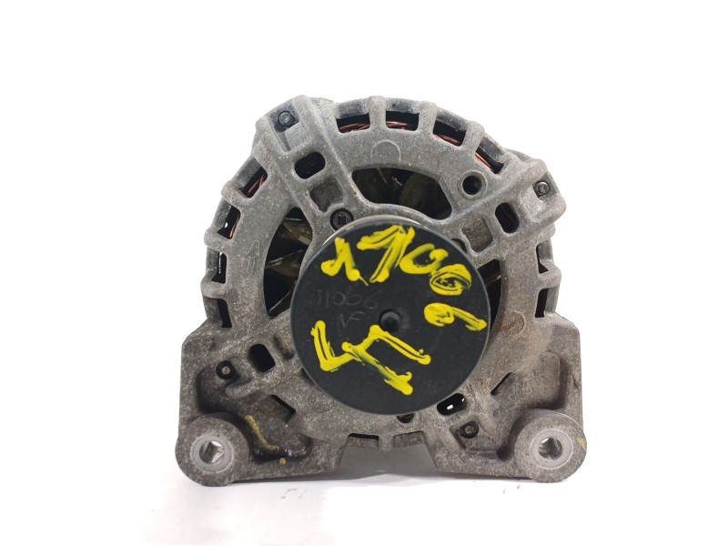 Recambio de alternador para dacia sandero comfort referencia OEM IAM 231002854R  