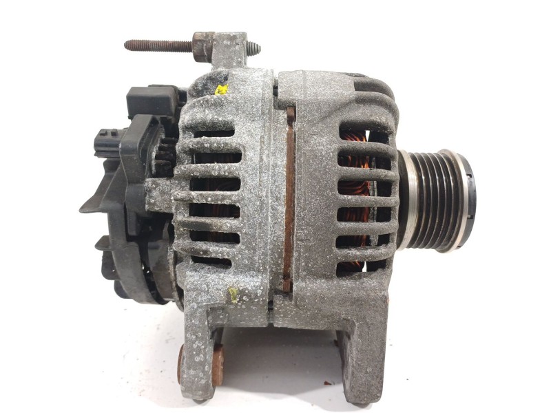 Recambio de alternador para renault clio iii 20 aniversario referencia OEM IAM 8200660033  