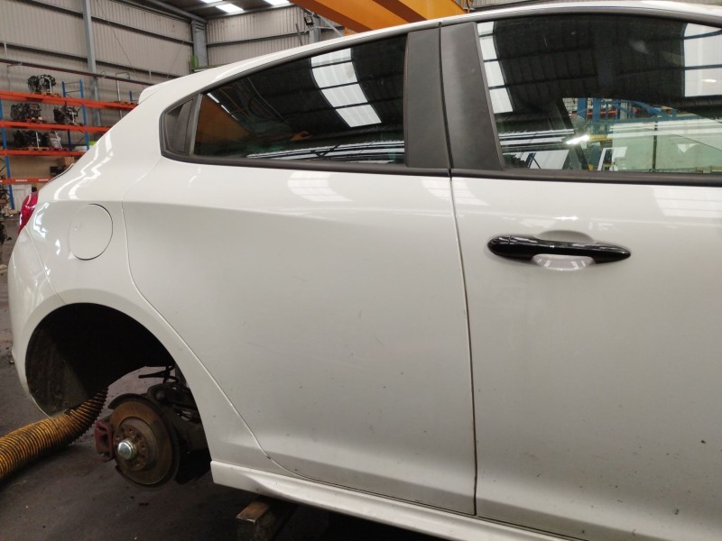 Recambio de puerta trasera derecha para alfa romeo giulietta (940_) 1.4 bifuel (940fxa1a, 940fxt1a) referencia OEM IAM   
