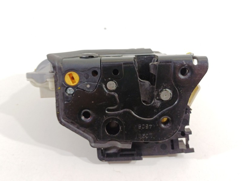 Recambio de cerradura puerta trasera izquierda para volkswagen passat berlina (3c2) advance referencia OEM IAM 3C4839015A  