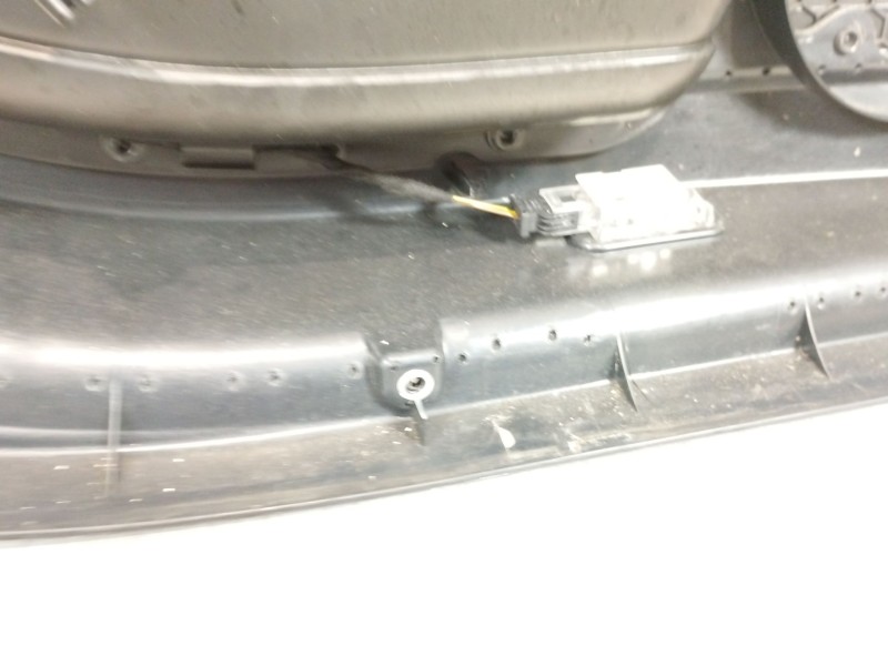 Recambio de guarnecido puerta trasera derecha para audi s6 berlina (4f2) 5.2 referencia OEM IAM 4F0867306  